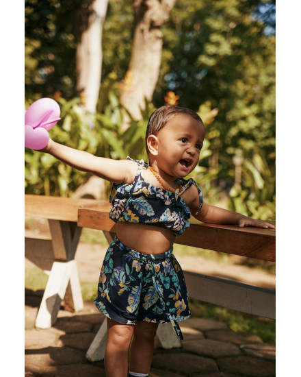 FLYNN BABY SHORTS IN CAMBRIA FLORAL BLUE